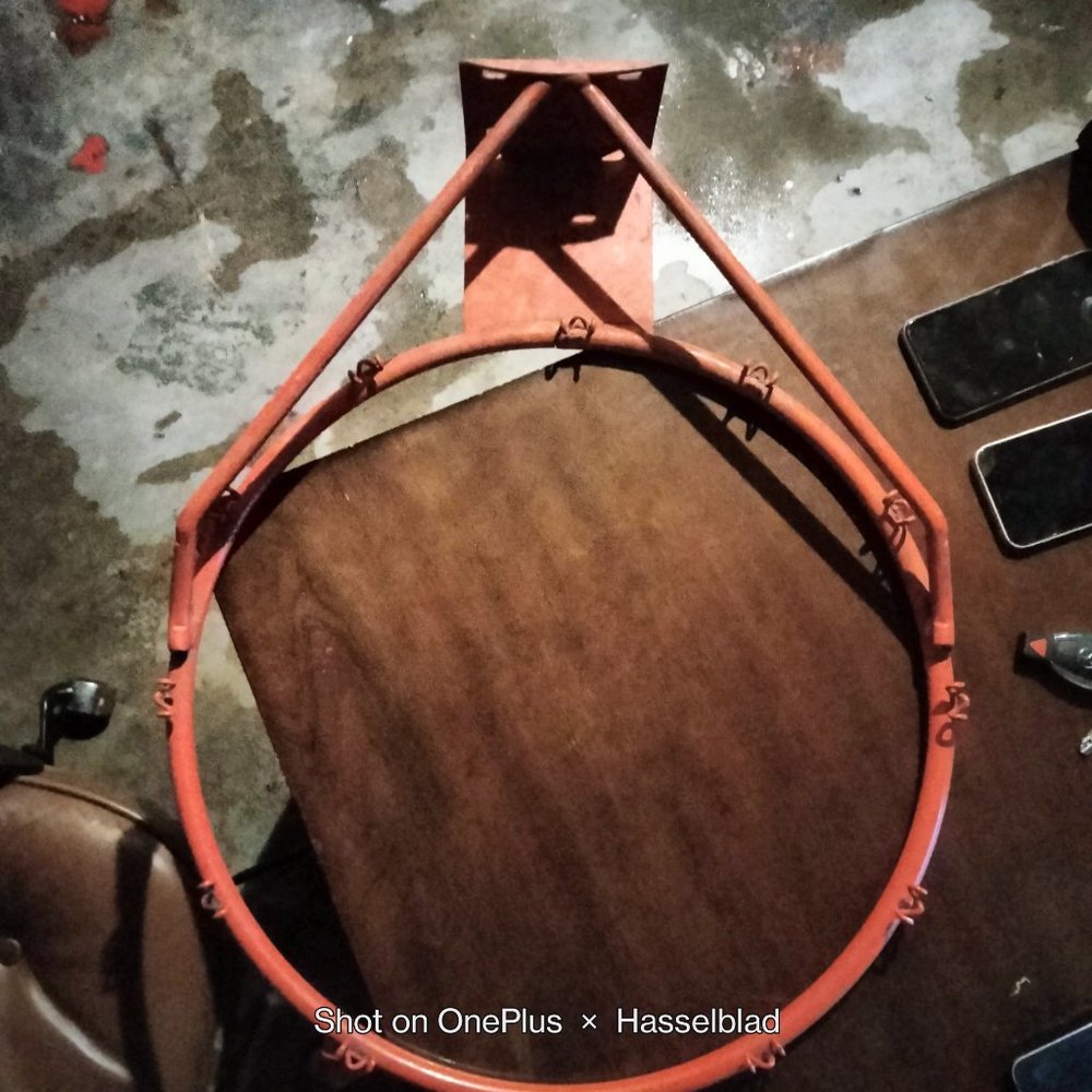 BASKETBALL RIM HOOP